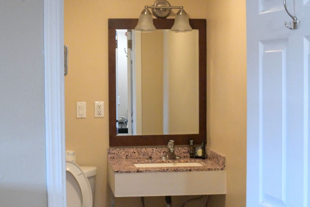 A 1 Budget Motel - photo 30