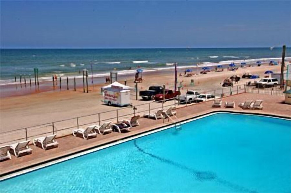 Daytona Inn Beach Resort - photo 54