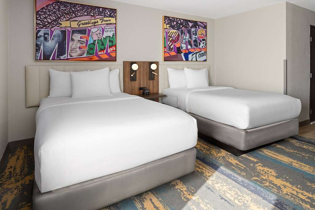 La Quinta Inn & Suites by Wyndham Memphis I 240 - photo 32