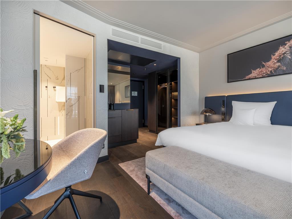 ICONS EHBB rooms Junior Suite