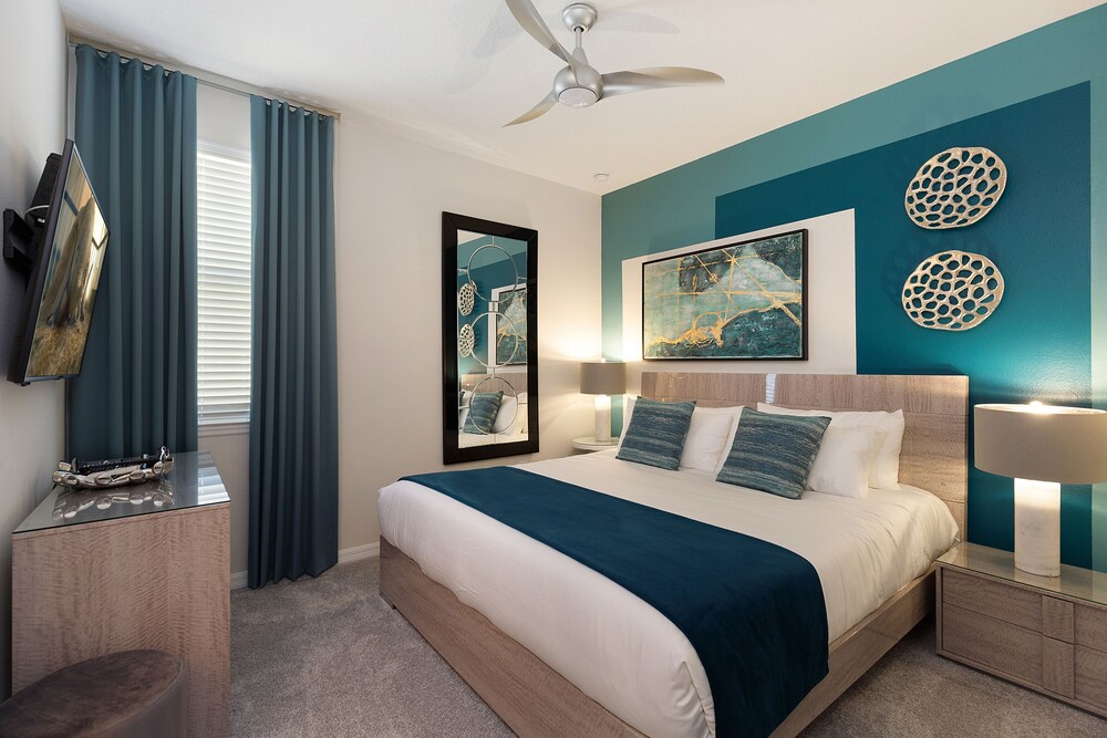 Solara Resort Luxury 9 Bedroom Homes - photo 11