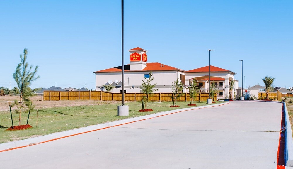 Palace Inn Katy Mills - photo 23