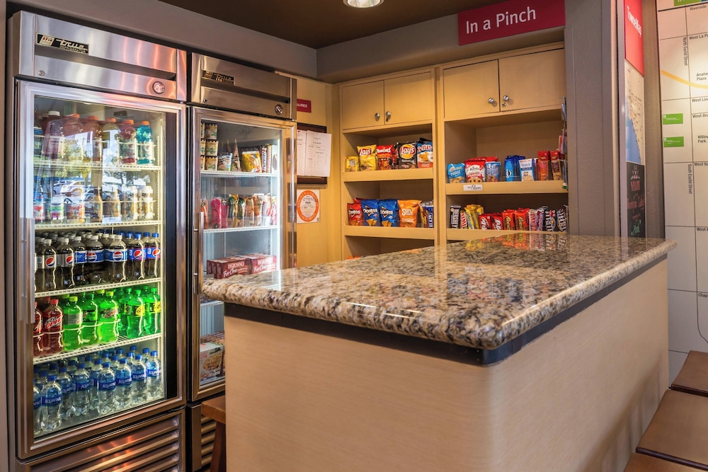 TownePlace Suites By Marriott Anaheim Maingate Near Angel Stadium - photo 2