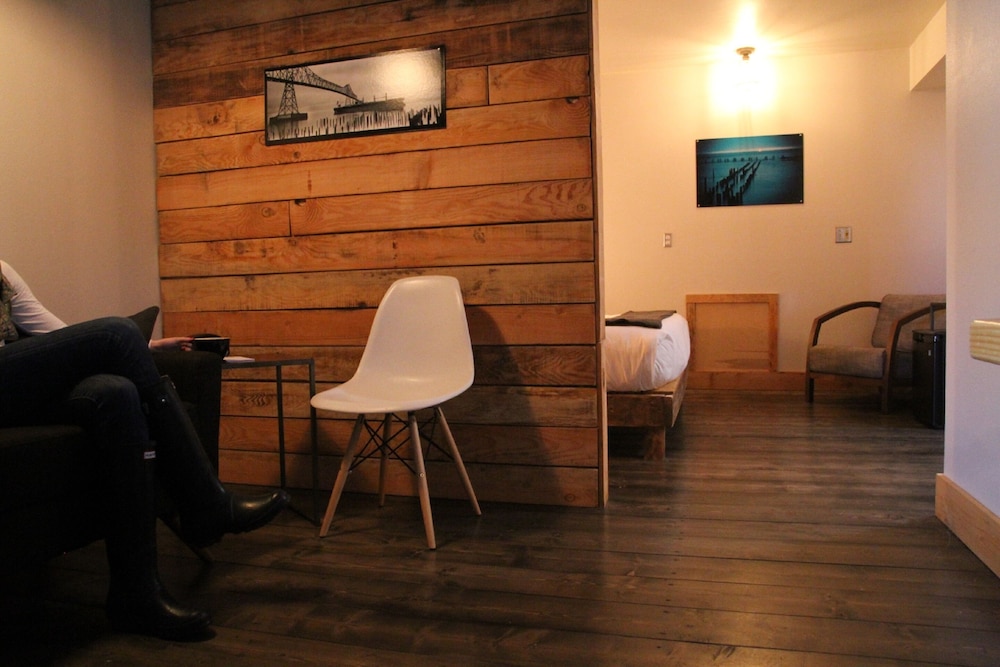 Ashore Hotel - photo 10