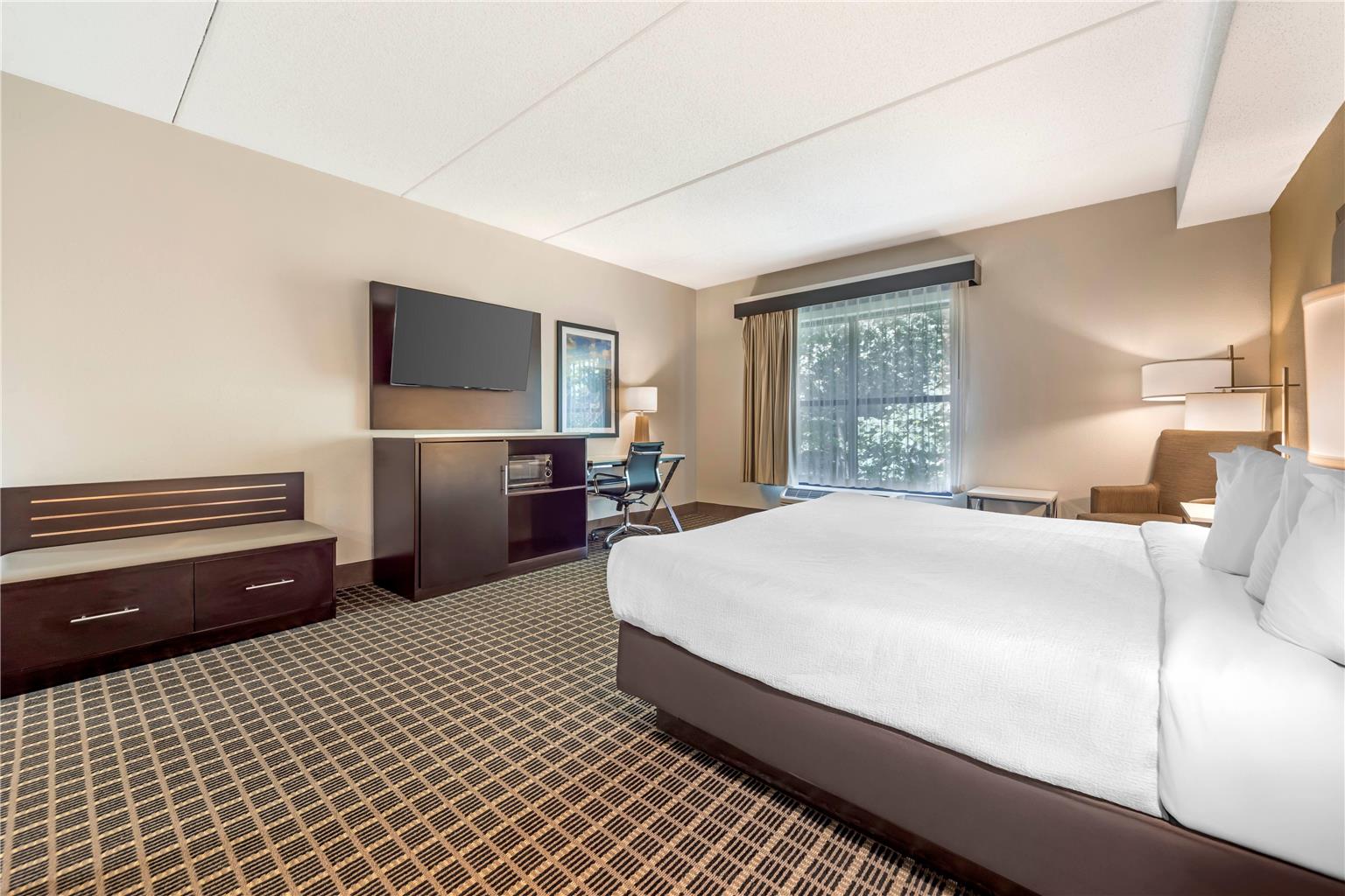 Wingate by Wyndham North East - photo 6
