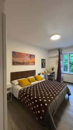 Smart Design Apartment Central Station — 4-Star Luxury Hotel in Bergamo, Italy