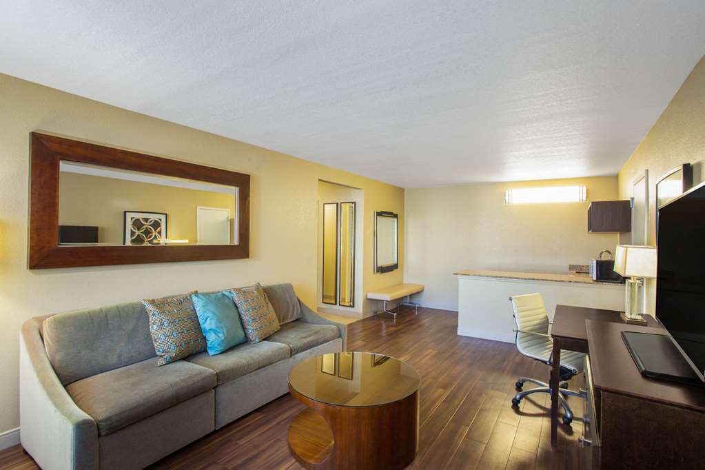 Ramada by Wyndham Venice Hotel Venezia - photo 22