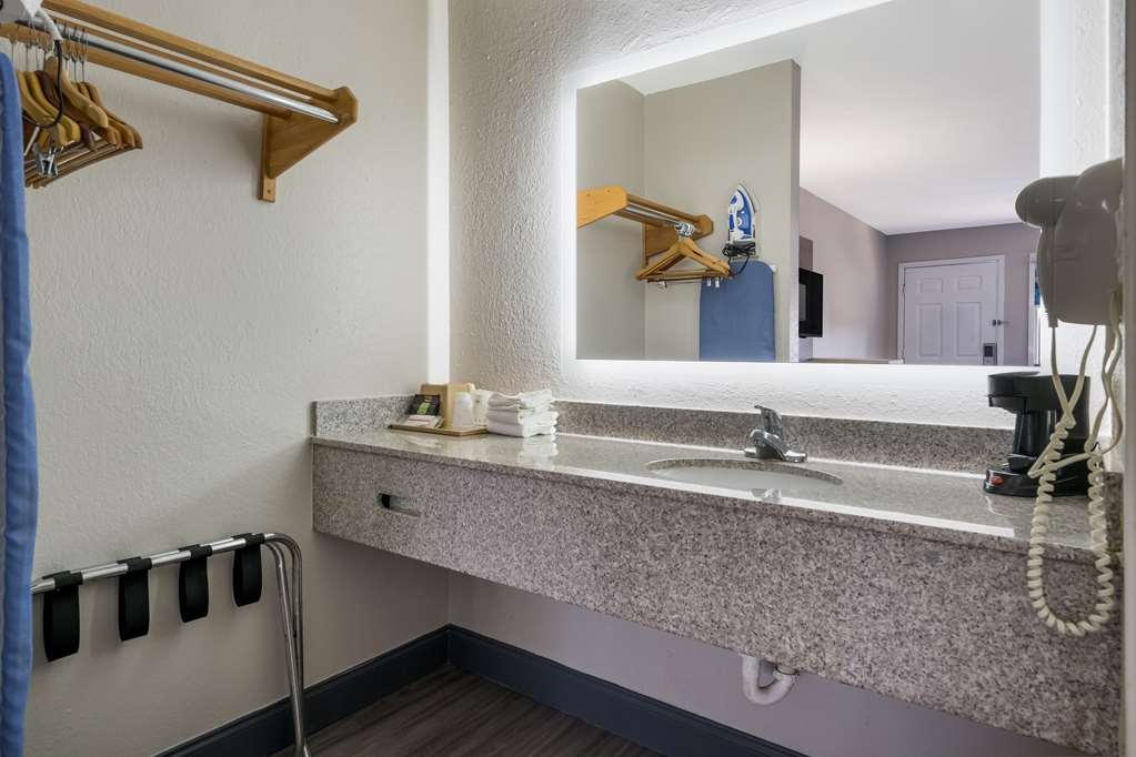SureStay by Best Western Spring North Houston - photo 29