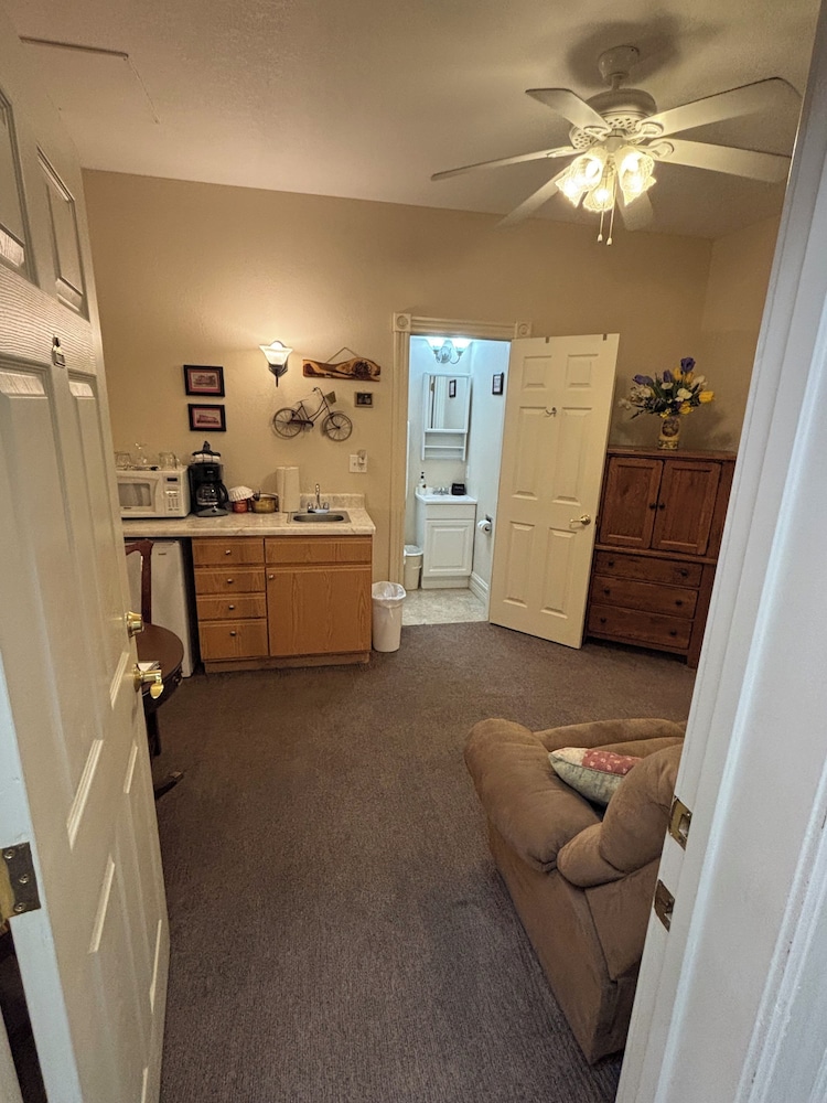 Hermann Crown Suites - photo 179