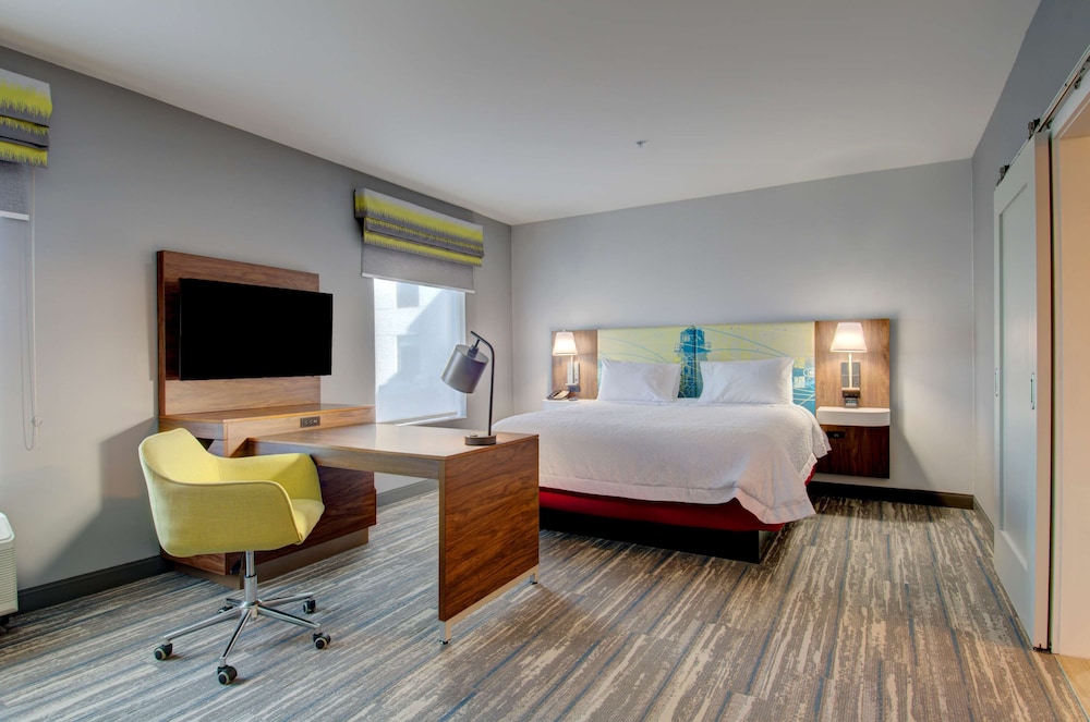 Hampton Inn & Suites Portland West - photo 30