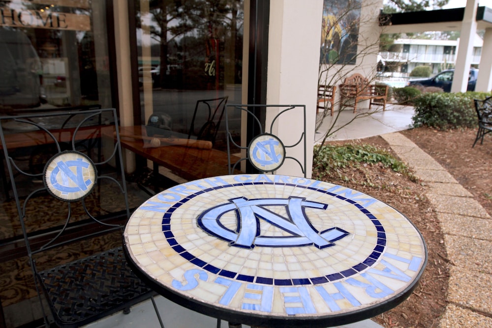 Chapel Hill University Inn - photo 42