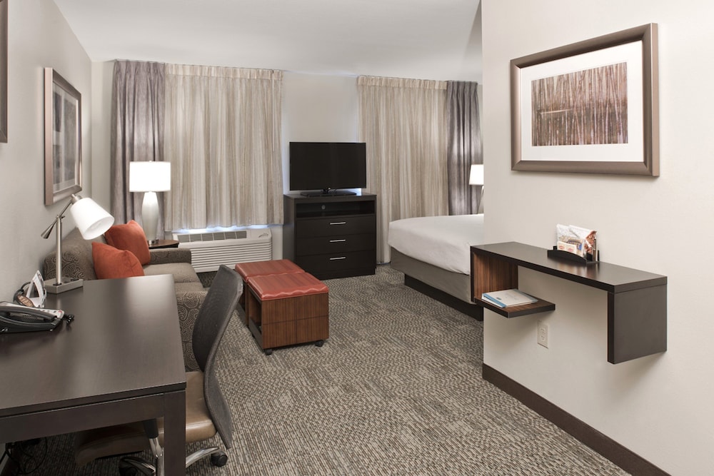 Staybridge Suites Charlotte Ballantyne by IHG - photo 24
