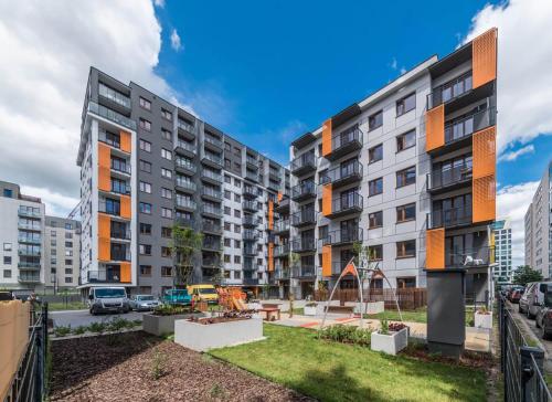 Modern apartment near to the Chopin's airport Cybernetyki 2A — 4-Star Luxury Hotel in Warsaw, Poland