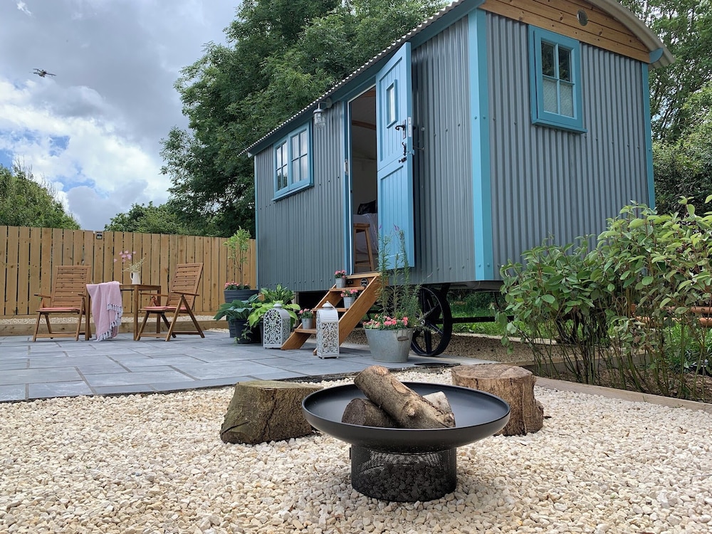 St. Kew Shepherd Huts in Wadebridge, United Kingdom