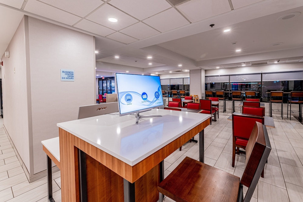 Holiday Inn Express Indianapolis South by IHG - photo 37