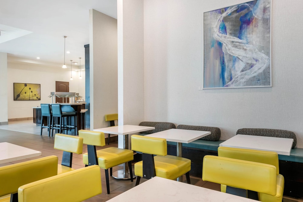 Staybridge Suites St. Petersburg Downtown by IHG - photo 49