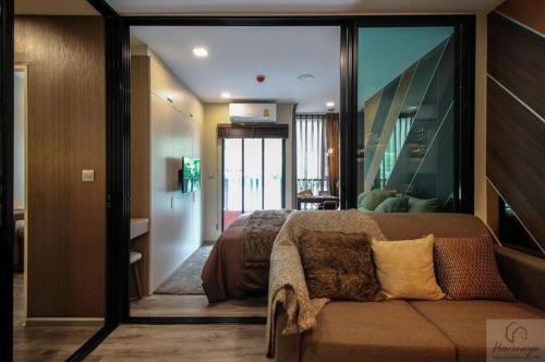 brown condo Phahon67