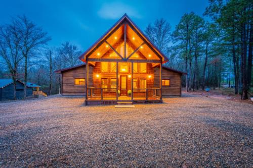 The Luxurious Blue Sky Lodge is EPIC — 4-Star Luxury Hotel in Broken Bow, United States
