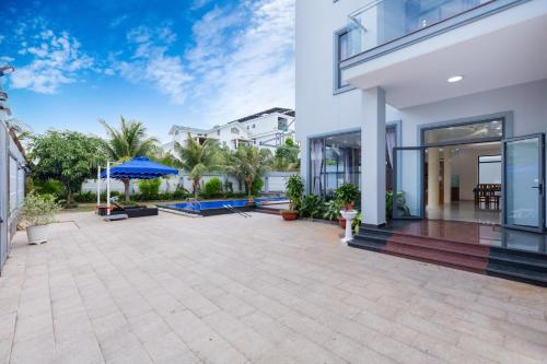 Luxury Chilinh Large Swimming Pool 200M To The Sea in Vung Tau, Vietnam