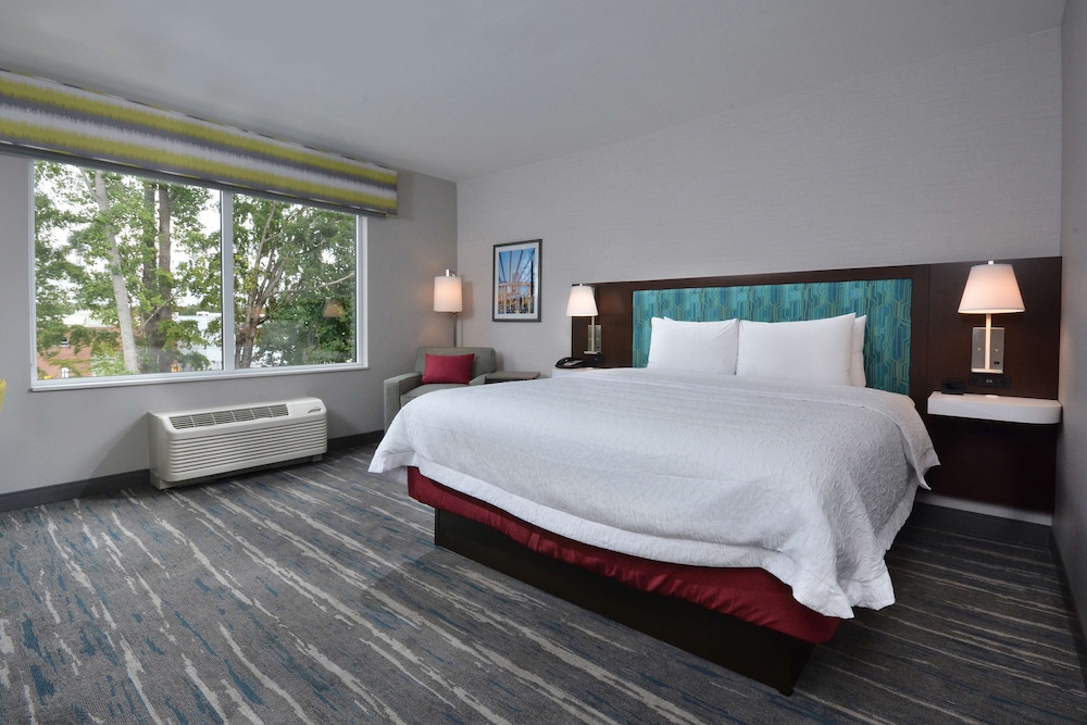 Hampton Inn & Suites by HIlton Charlotte North I 485 - photo 9
