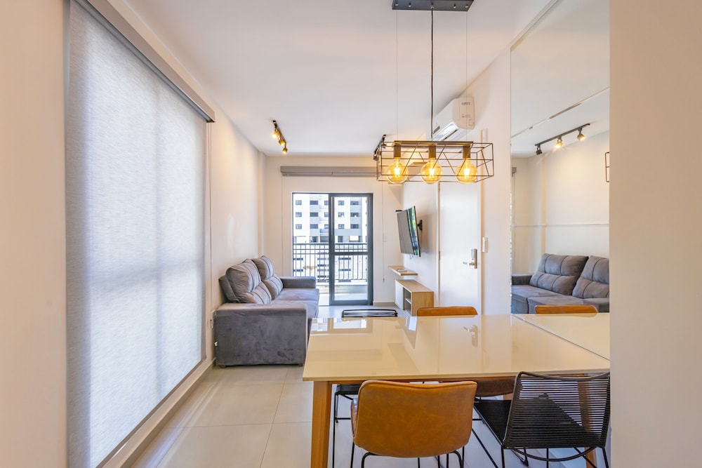 Apto moderno a 800m da praia Itapema JZZ702 — 4-Star Luxury Hotel in Itapema, Brasil