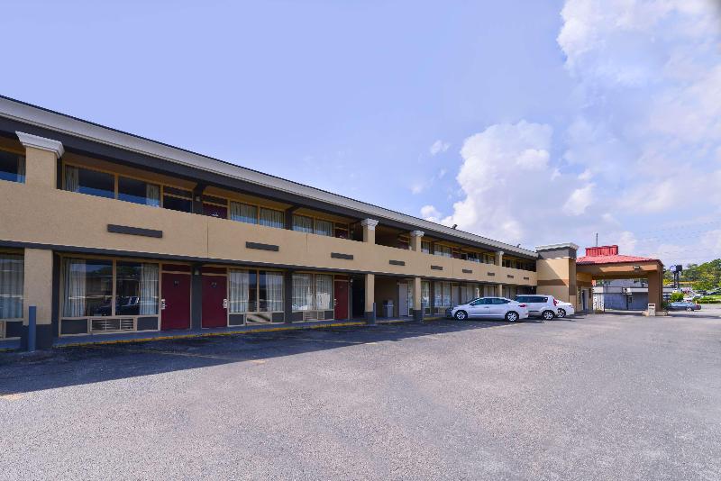 Americas Best Value Inn Airport South - photo 15