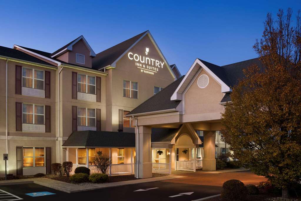 Country Inn & Suites by Radisson Frackville PA — hotel in Pottsville