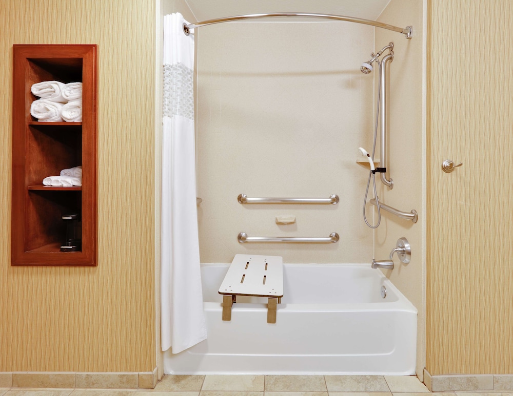 Hampton Inn and Suites Fort Worth Forest Hill - photo 13