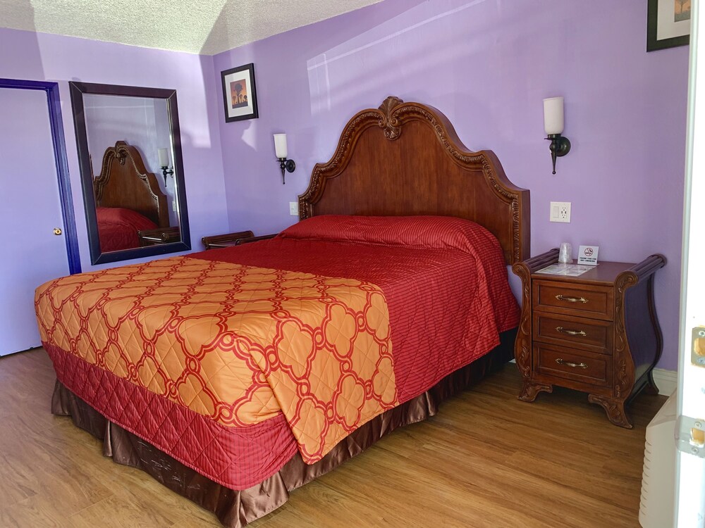 Walden Motel - photo 9