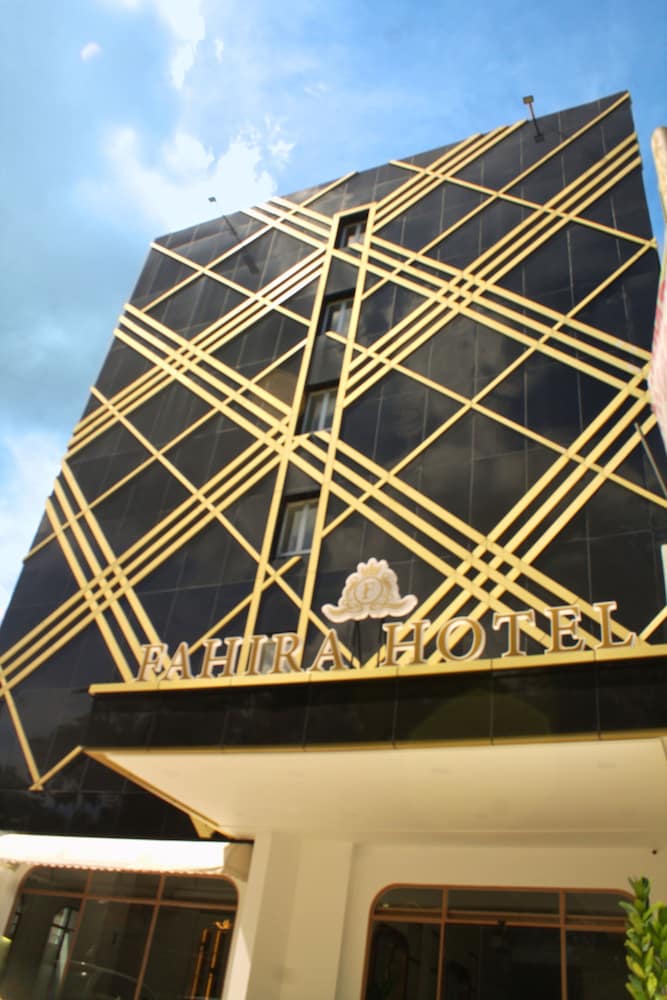 Fahira Hotel Syariah Padang in Padang, Indonesia