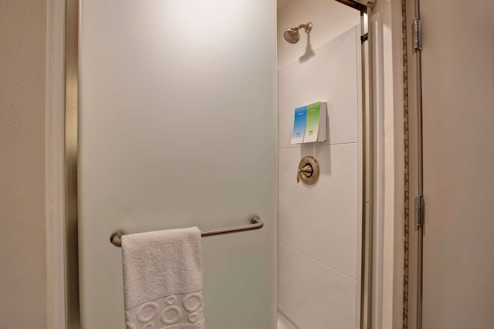 Home2 Suites by Hilton Charlotte Northlake - photo 27