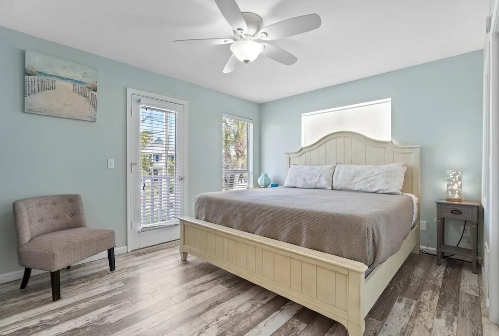 Let the Good Tides Roll - last minute hotel in Destin
