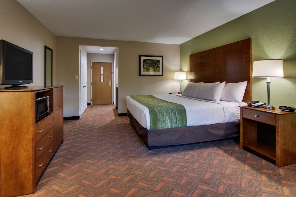 Greenfield Inn and Suites Elizabethtown KY I65 Exit 94 - photo 17