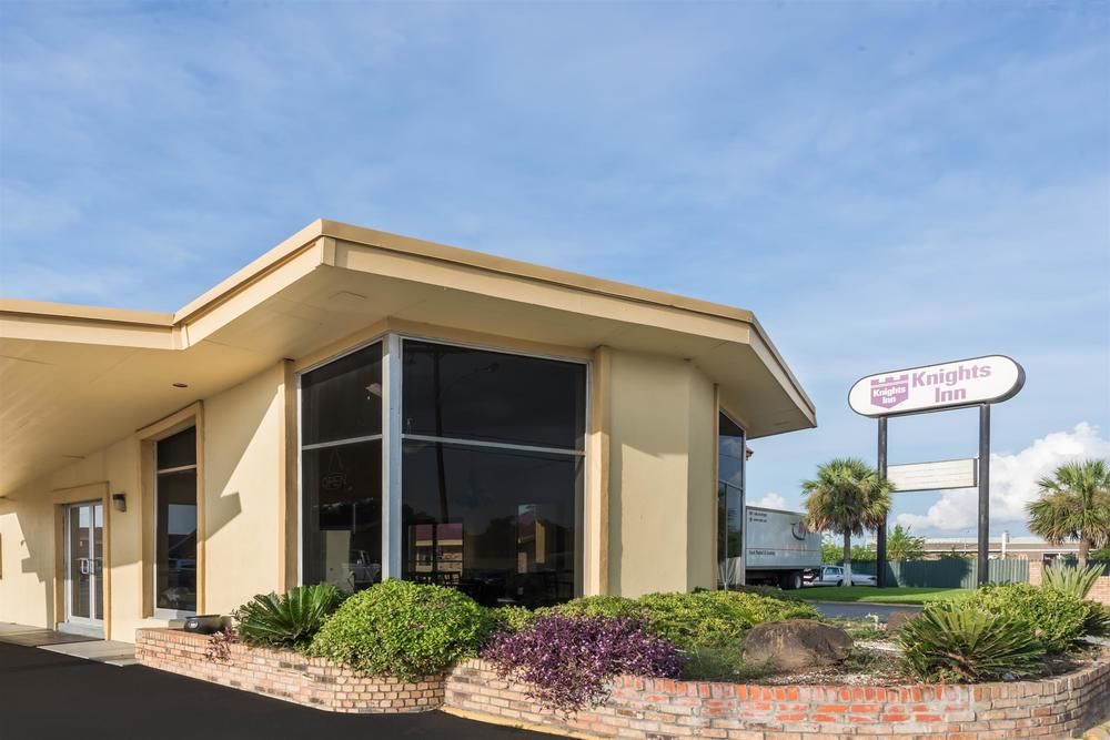 Knights Inn Lake Charles in Lake Charles, United States