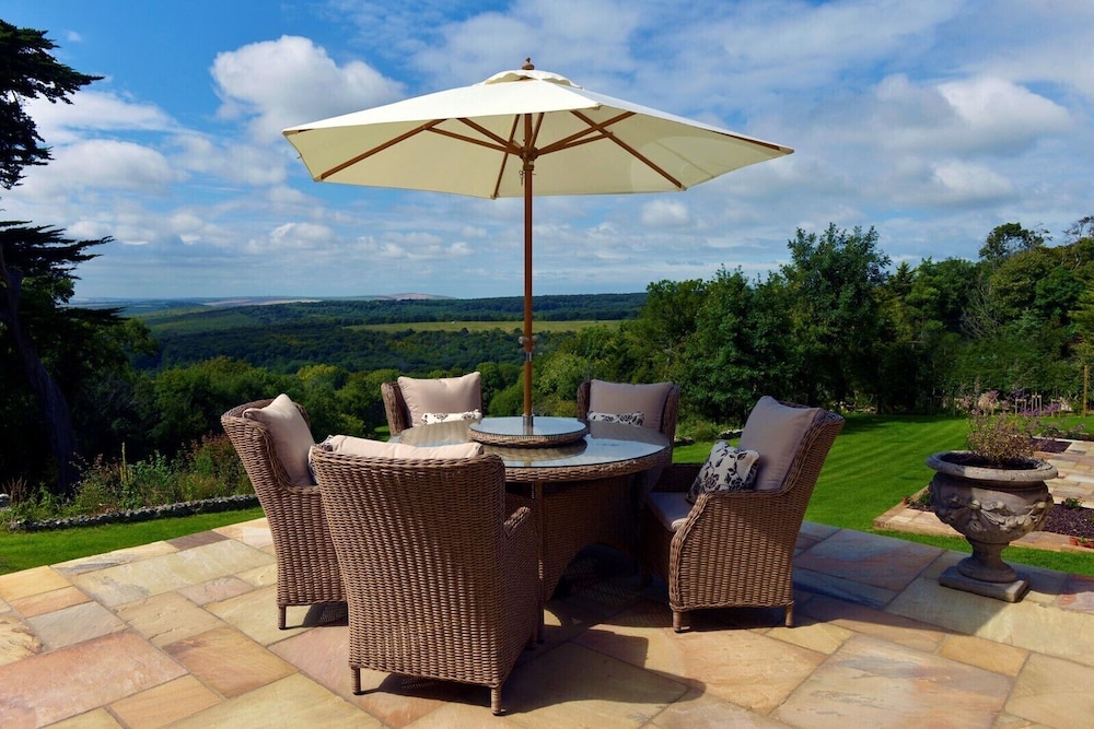 Little Friston Lodge — 4-Star Luxury Hotel in Eastbourne, United Kingdom