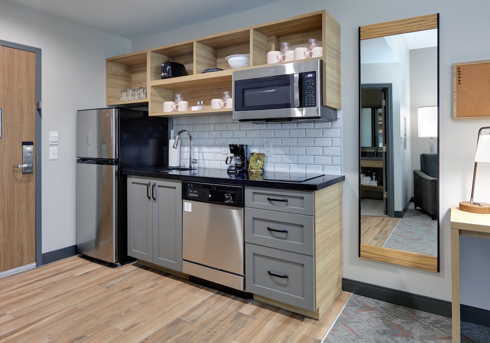 Candlewood Suites DFW West Hurst by IHG - photo 17