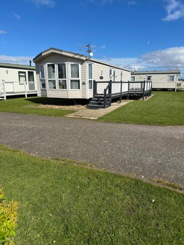 6 berth Waterside Ingoldmells D1 SANTANAVAN 5 in Ingoldmells, United Kingdom