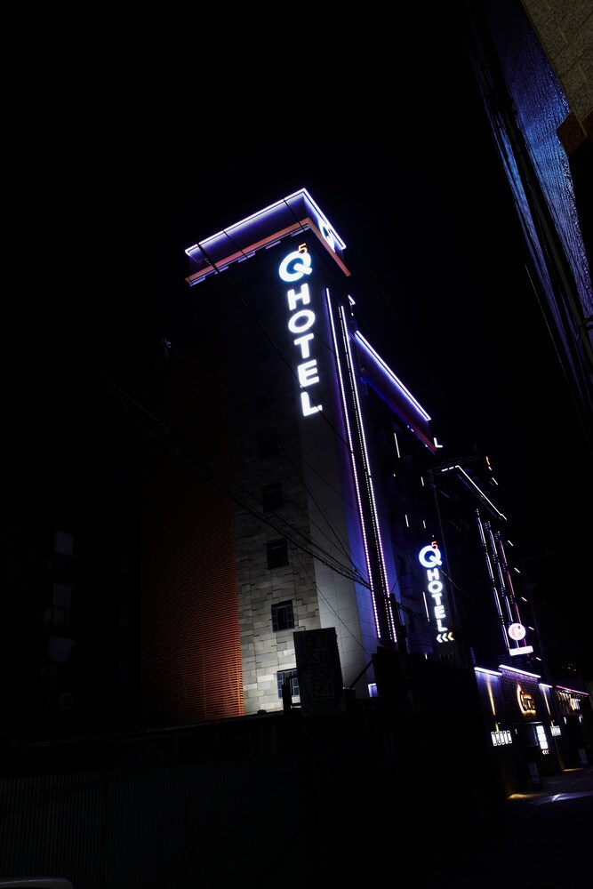 Q5 Hotel - carbon neutral hotel in Busan