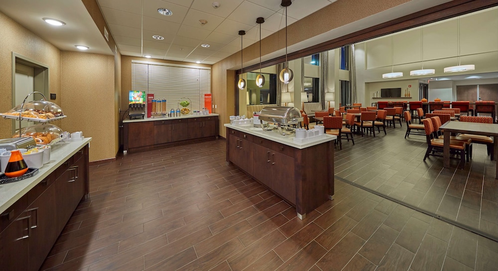Hampton Inn & Suites Hood River - photo 25