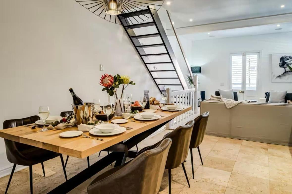 The Honeycomb a 3 Bed in de Waterkant with Hot Tub