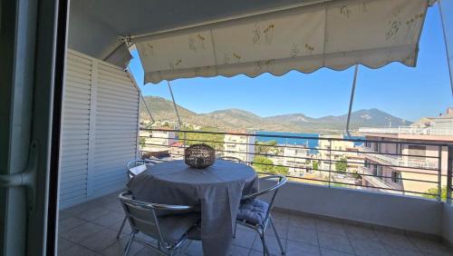 Dimitras view apartment — 4-Star Luxury Hotel in Chalkida, Greece