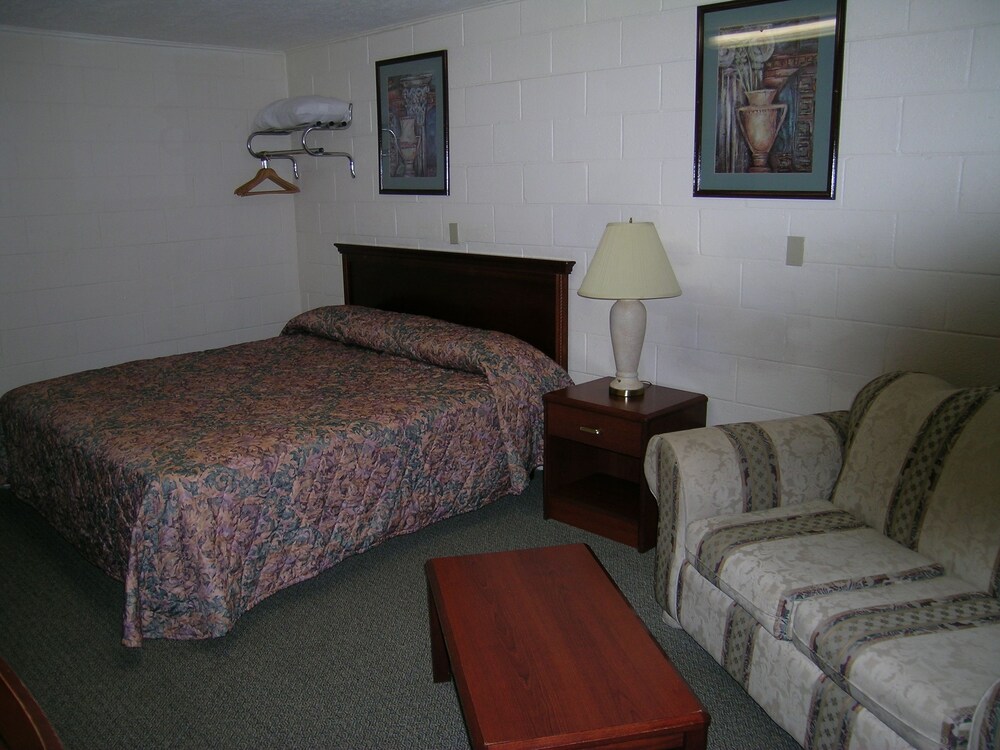 Travel Inn of La Junta - photo 18