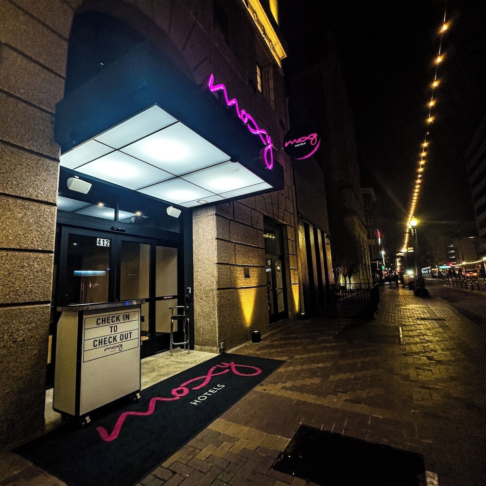 Moxy Houston Downtown - photo 63