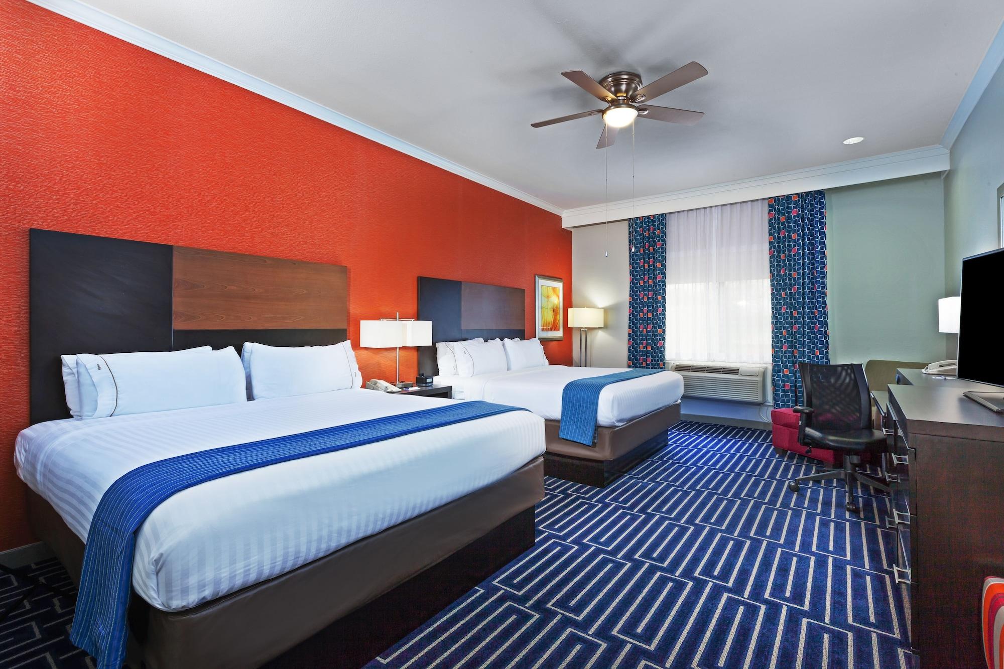 Holiday Inn Express & Suites Houston East by IHG - photo 23
