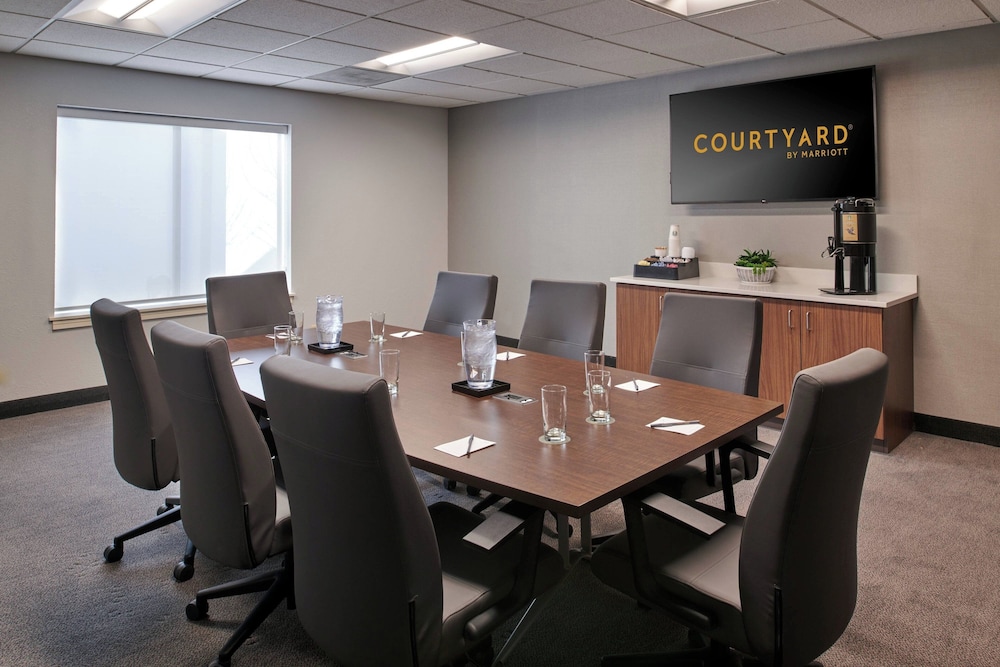 Courtyard by Marriott Chicago Lincolnshire - photo 33