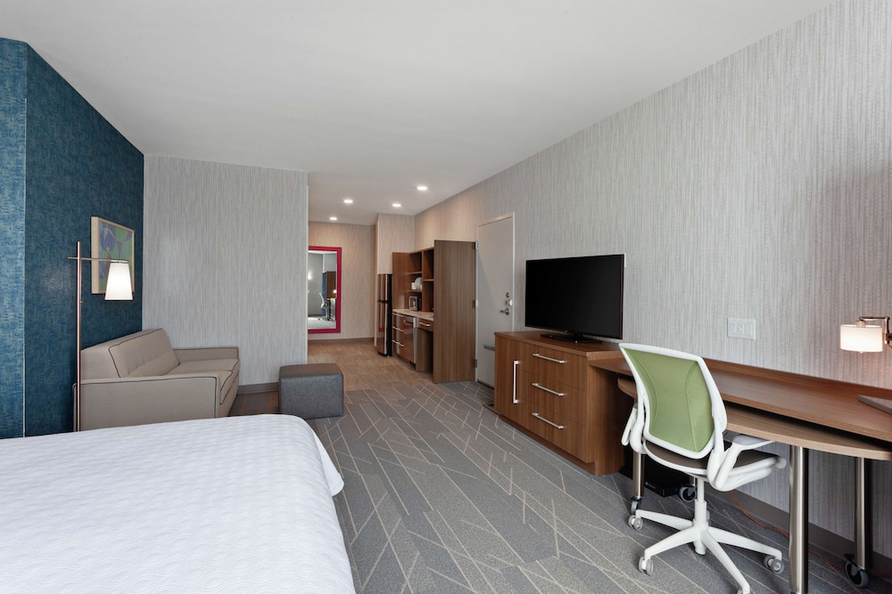 Home2 Suites by Hilton Temecula - photo 14