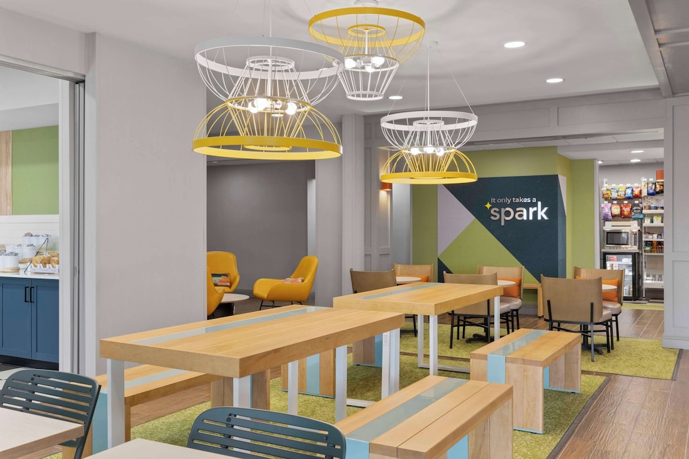 Spark by Hilton Newcomerstown - photo 14