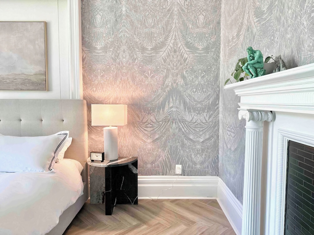 The Elliott Hotel at Highland Park - photo 11