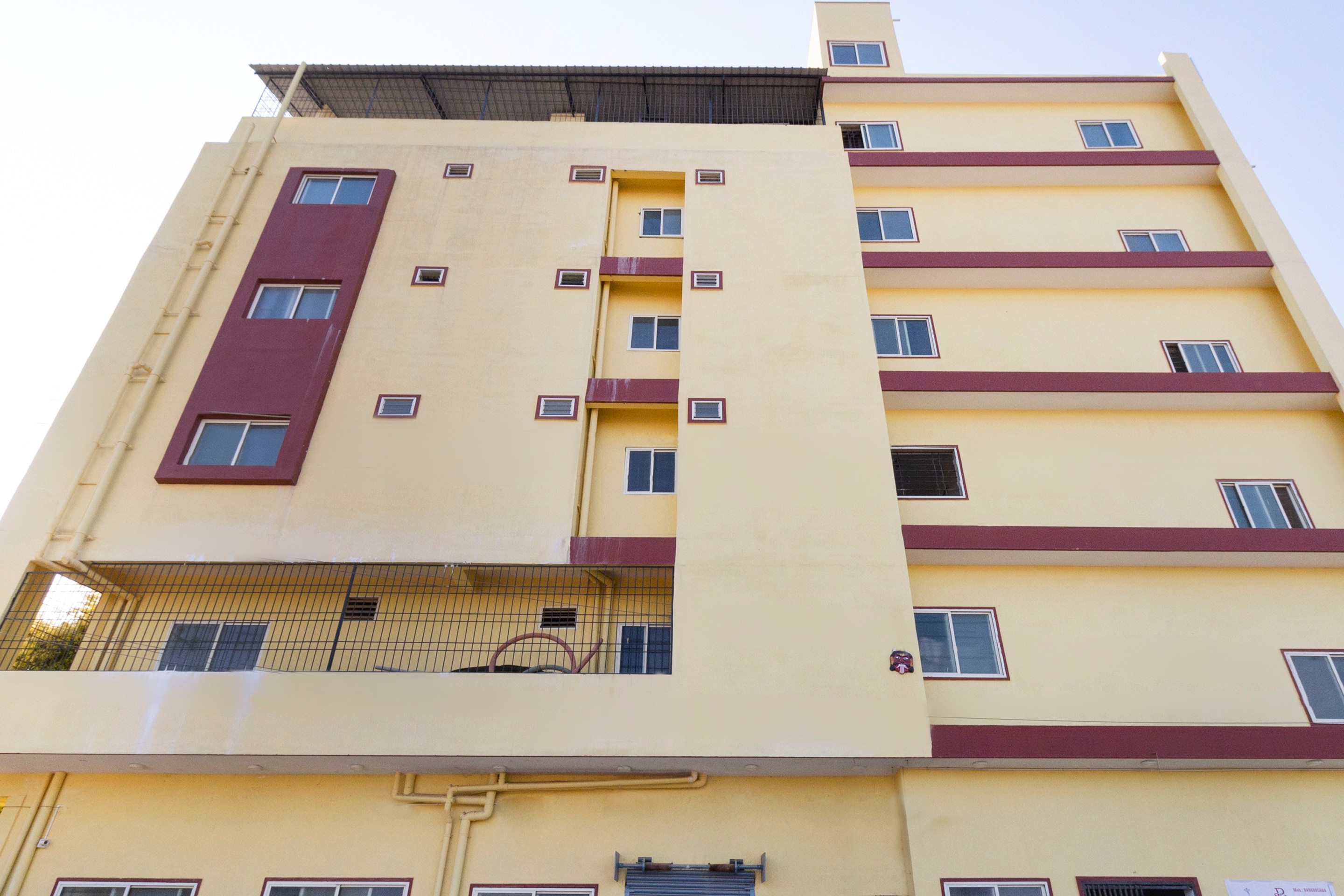 Hotel O Sunrise Triangles Karmelaram Station — 4-Star Luxury Hotel in Bengaluru, India