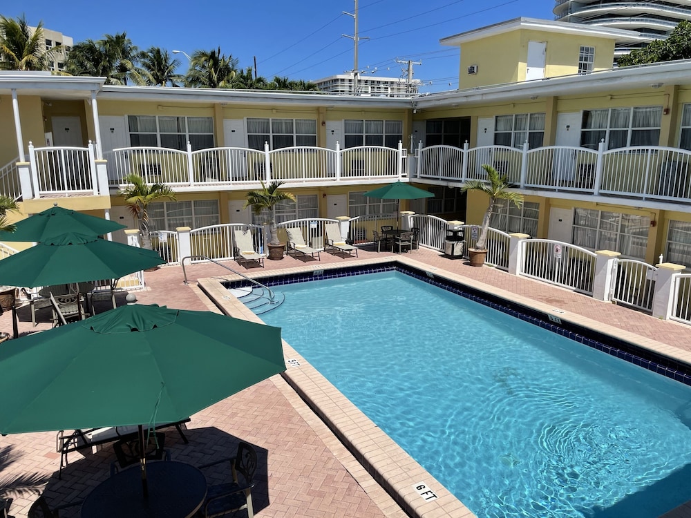 Beach Place Hotel - last minute hotel in Miami Beach
